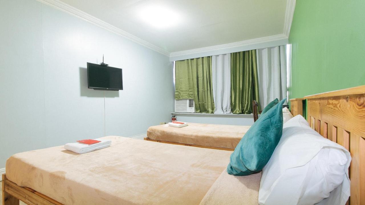 Reddoorz @ Manila Airport Hotel Paranaque City Bagian luar foto